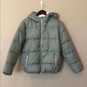Brand new puffer jacket size M